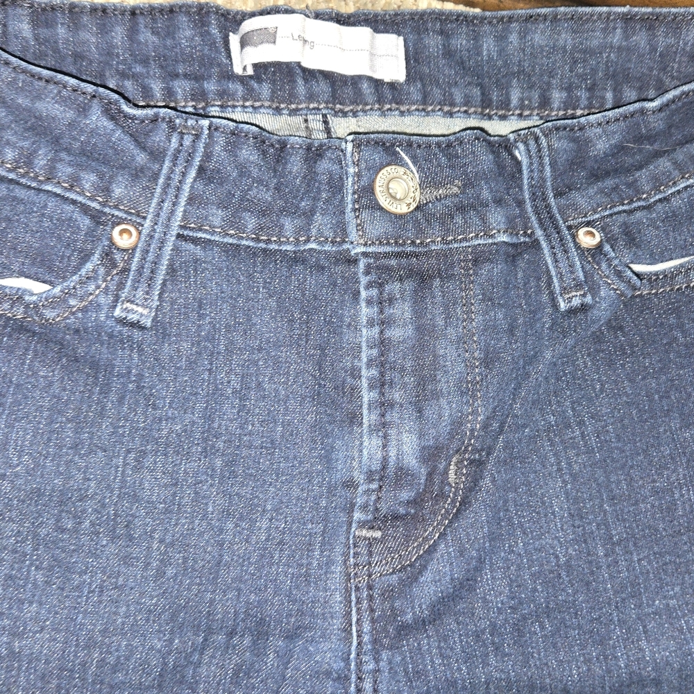 Levis For Women.  Straight Leggings